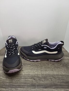 Vans MTE Crosspath Hiking Shoes Women's Size 8 Black Purple New